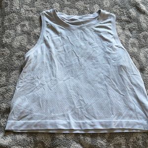 Lululemon tank, never been worn